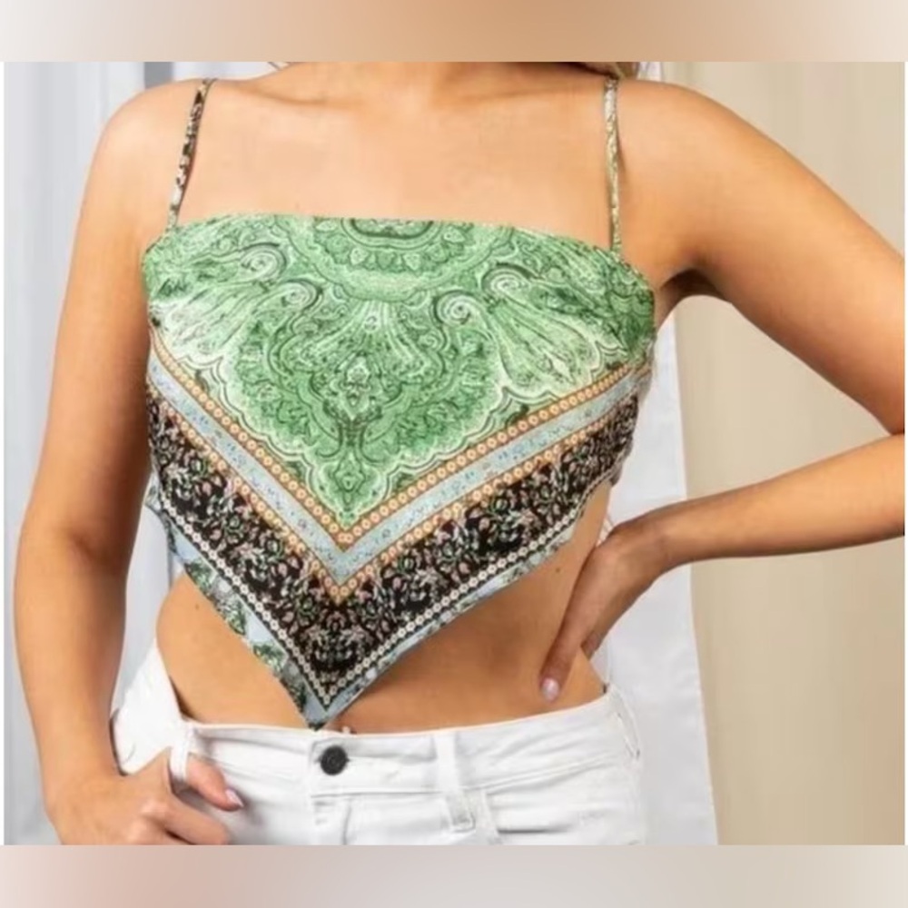Cloud Ten bandana style crop top
